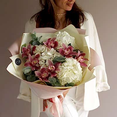 Flower bouquets for Istanbul Turkey