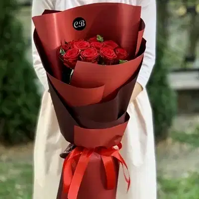 11 Red Roses to Istanbul
