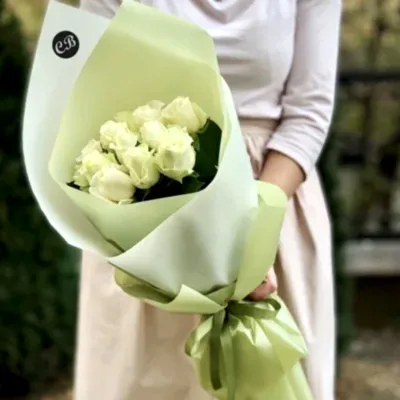 11 White Roses to Antalya