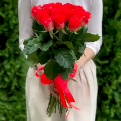 Luxury rose arrangement to Istanbul