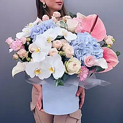 Flowers in box for Istanbul