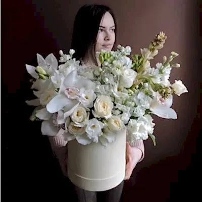 Send flowers in box to Istanbul