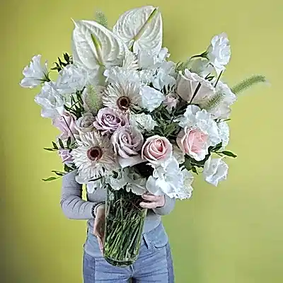Flower arrangement delivery istanbul