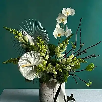 Flowers in vase for istanbul