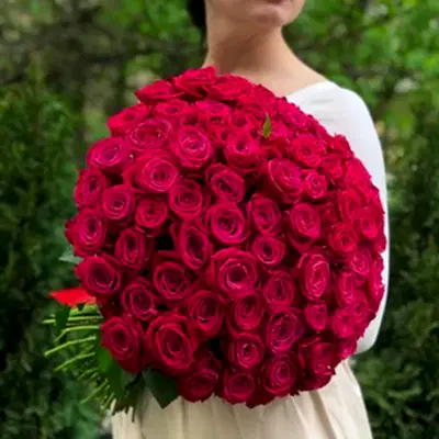 101 Raspberry Roses to Antalya