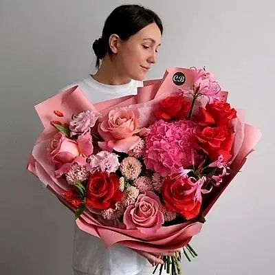 Online flower delivery in Konyaaltı
