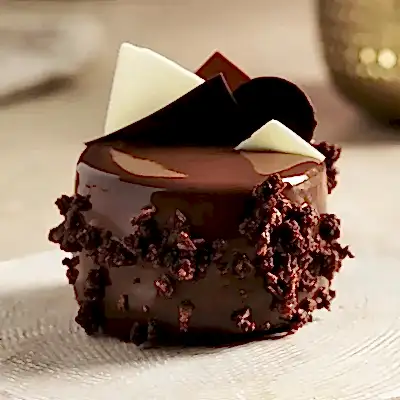 Chocolate cake delivery Istanbul